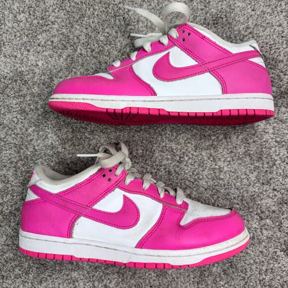 Nike Little Kid Dunks in Pink size 2.5Y - Picture 4 of 9